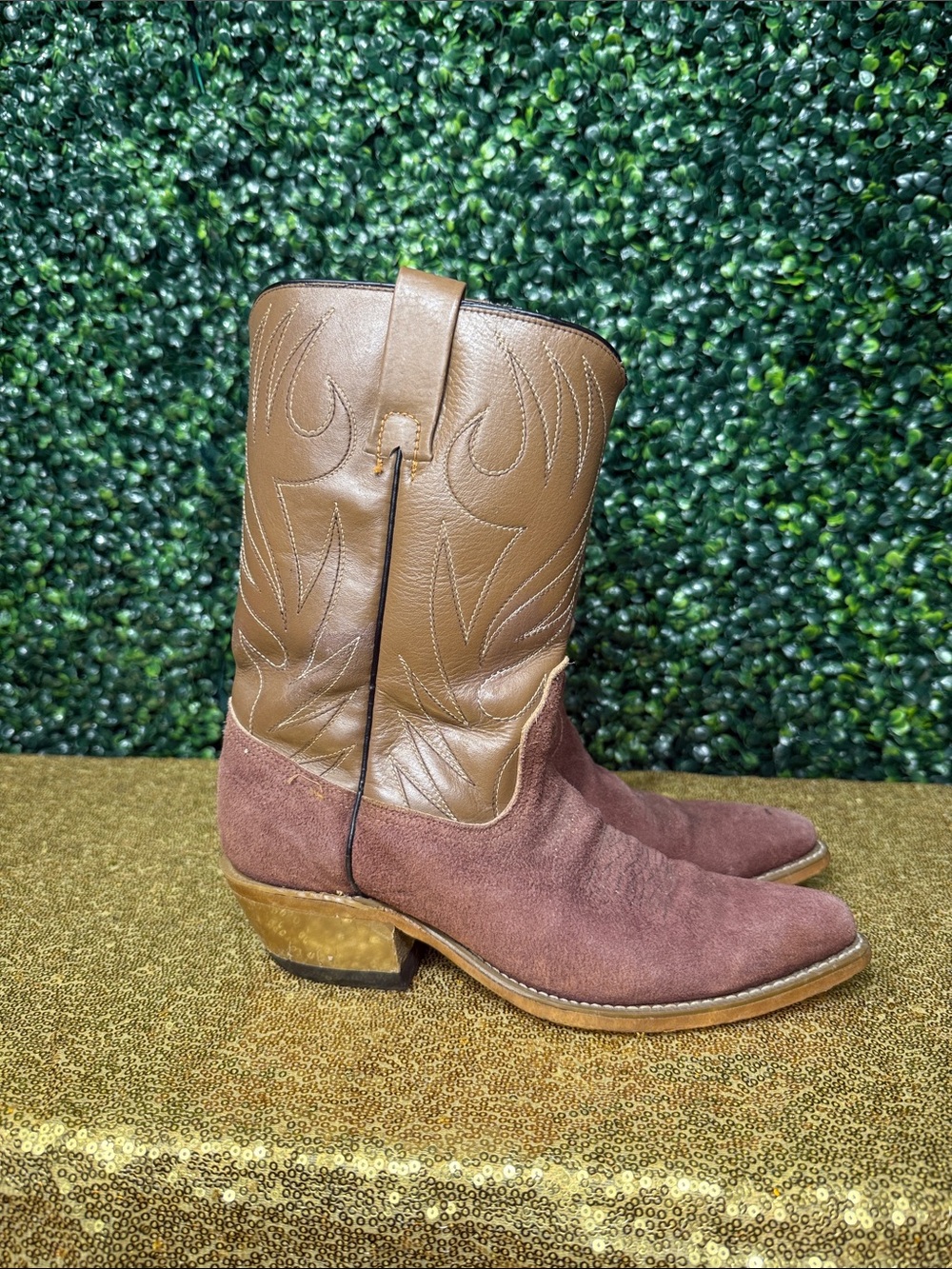 Western Pull-On Cowboy Boots in Brown Suede and Leather